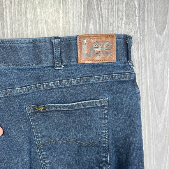 Lee Other - Lee Extreme Motion Athletic Fit Tapered Leg Jeans Mens 40x32 Dark Wash EUC
